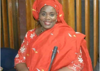 Hon. Rose Marie Bangura donates bundles of Zinc to complete the Bondoh Kaira Secondary School Building Project.