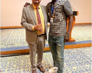 Salone Messenger CEO engages Senior Indian Diplomat in New Delhi At the Content Creators’ Event.