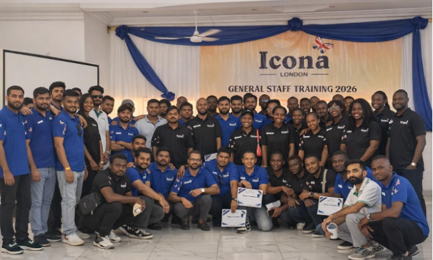 ICONA London Trains Staff￼