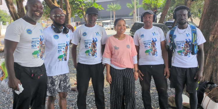 Sierra Leone: Concerned fathers walk 425 miles to raise awareness on child healthcare