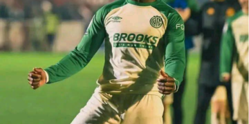 Sullay Kaikai led Cambridge United to a convincing 3-0 victory over Crawley Town in their EFL League Two clash.