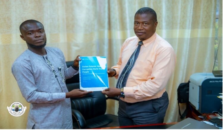 ACC Recieves UNODC Youth Report on corruption from Zero Corruption campaign