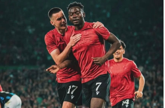 Substitute Bundu Provides Golden Assist in Hannover’s 1-0 Win