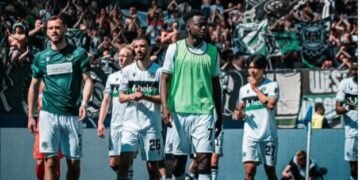 Mustapha Bundu Opens Scoring as Hannover 96 Defeat Karlsruher SC 3-1